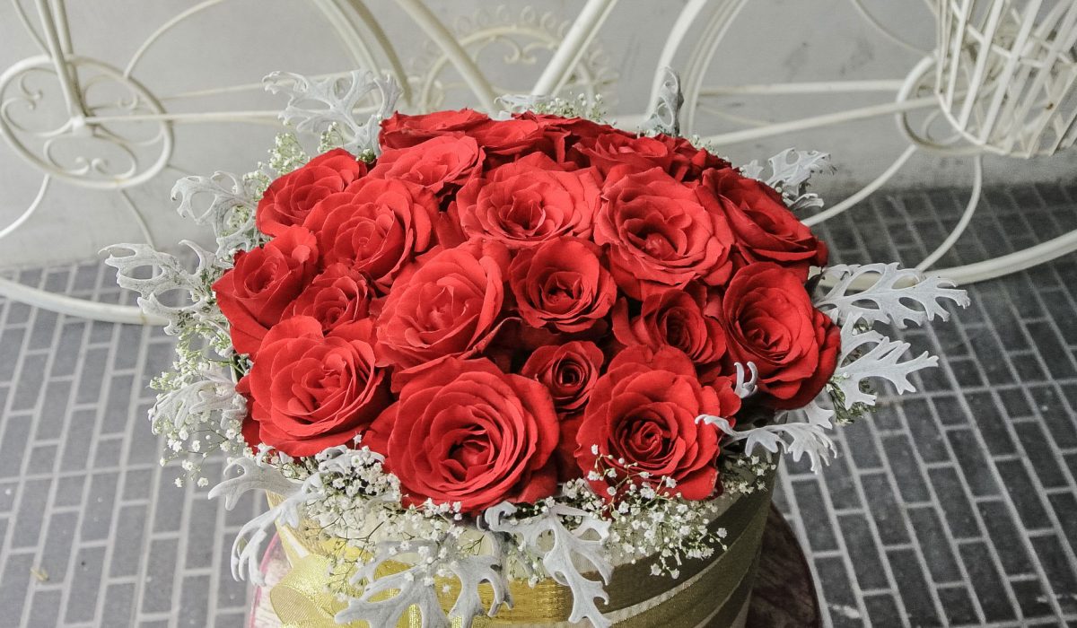 bloom-box-bali-flowers-shop-red-roses