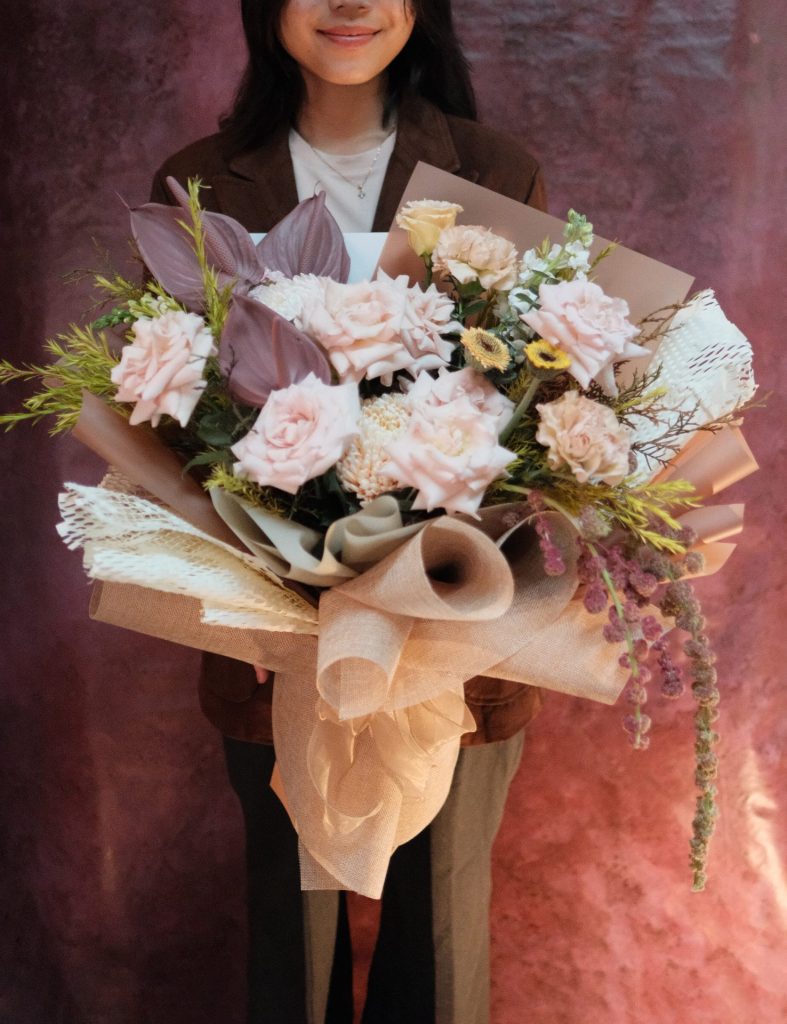 DUSTY PINK ROSE & DUSKY ANTHURIUM HAND BOUQUET